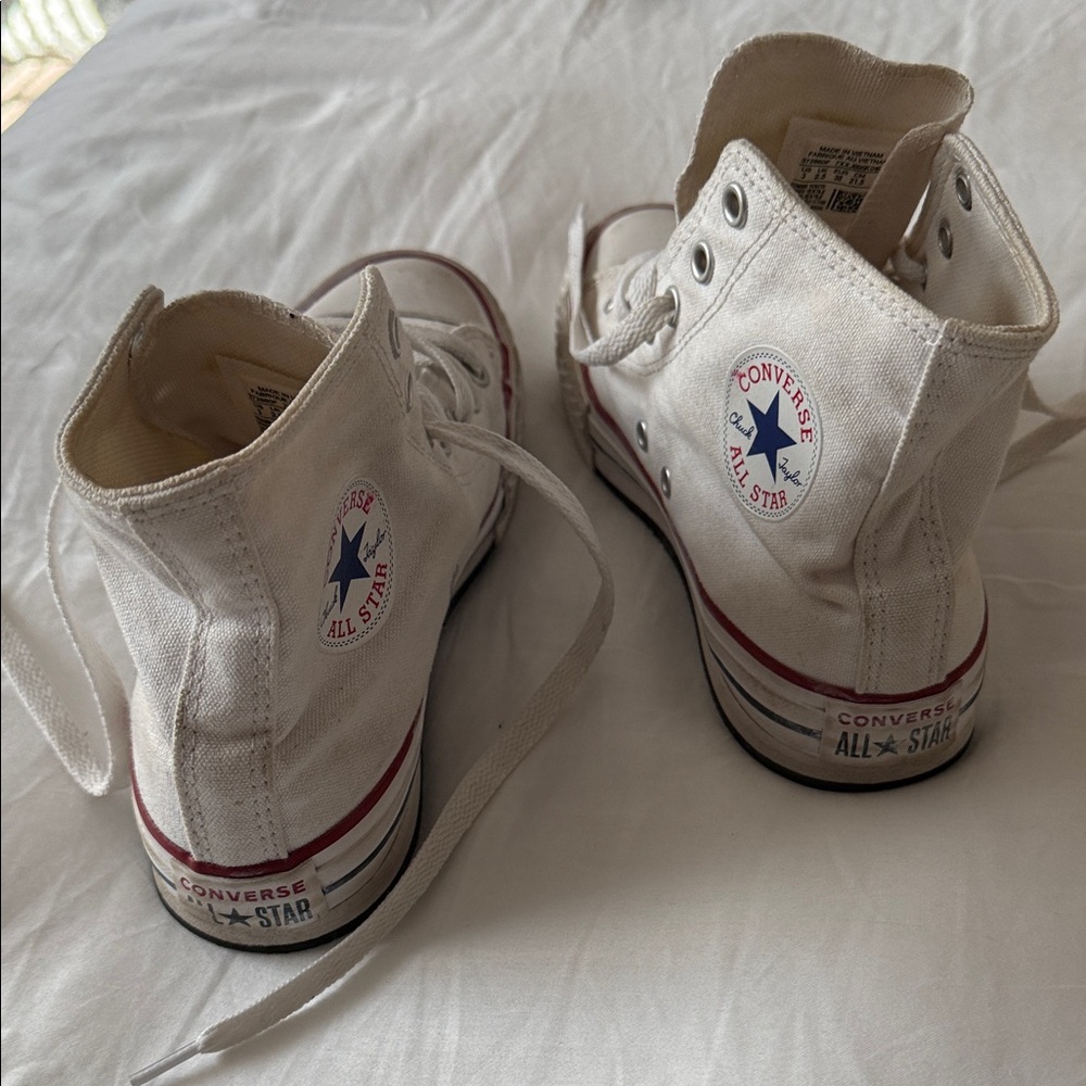 Converse High-Tops - Picture 2 of 3